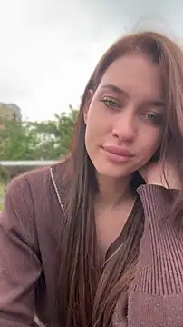 KikiWatson online show from May 16, 2026, 10:36 am