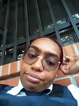 Cinnamon-Skin online show from January 2, 2025, 8:02 pm