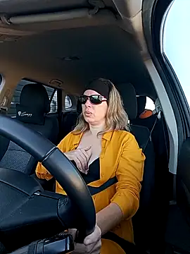 uber babe online show from January 7, 2026, 8:50 am