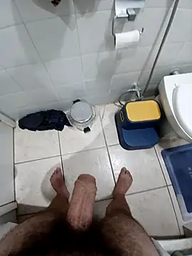 Snapshot of loganwolverine02 chatting on November 24, 2025, 2:44 am loganwolverine02 online show from November 24, 2025, 2:44 am