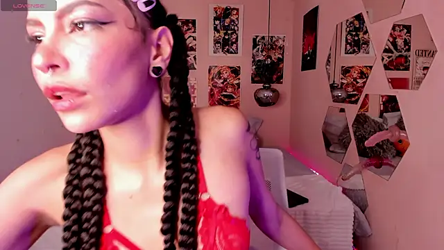 Luna-Chann online show from February 8, 2025, 11:34 pm