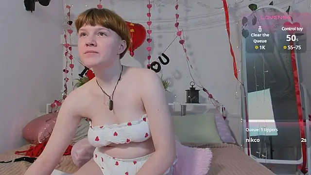 DreamyLuna online show from January 29, 2025, 12:01 am