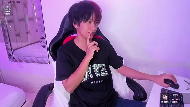 Eriol  online show from September 21, 2025, 12:07 pm