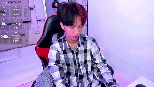 Eriol  online show from October 17, 2025, 11:46 am