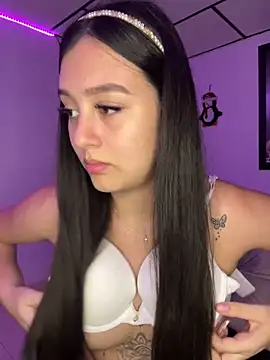 Snapshot of kanne_mia chatting on March 17, 2025, 1:14 am kanne mia online show from March 17, 2025, 1:14 am