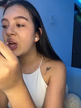 Snapshot of kanne_mia chatting on November 7, 2025, 11:05 pm kanne mia online show from November 7, 2025, 11:05 pm