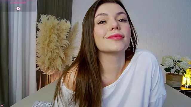 Snapshot of _RiverLov chatting on May 8, 2026, 8:25 pm RiverLov online show from May 8, 2026, 8:25 pm