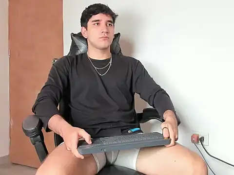 Snapshot of leo030809 chatting on February 6, 2026, 6:22 pm leo030809 online show from February 6, 2026, 6:22 pm