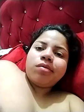 Snapshot of Elaa_euphoria chatting on December 21, 2024, 6:09 am Elaa euphoria online show from December 21, 2024, 6:09 am