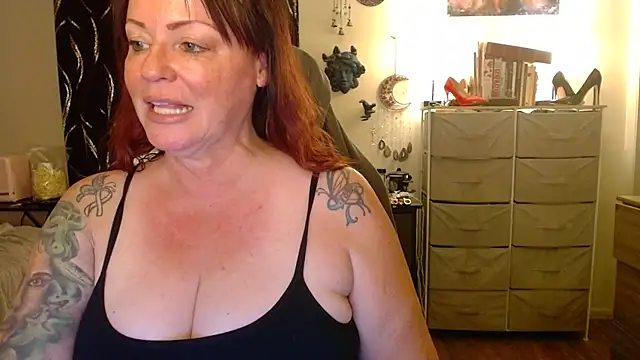 Snapshot of Nikkimastersgirl1091 chatting on April 19, 2026, 11:51 pm Nikkimastersgirl1091 online show from April 19, 2026, 11:51 pm