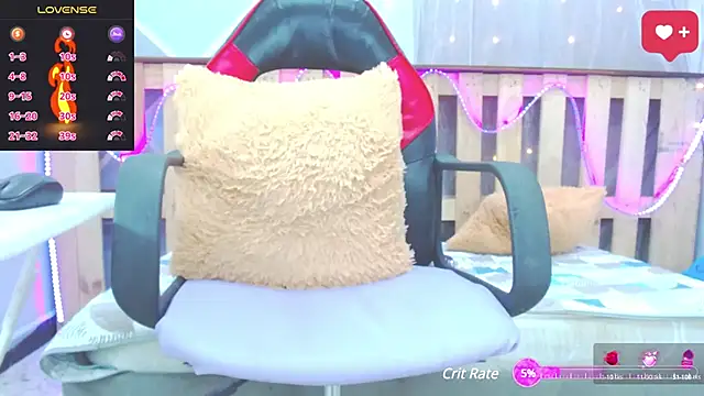 Snapshot of Michellcockxxx chatting on February 25, 2025, 8:36 am Michellcockxxx online show from February 25, 2025, 8:36 am