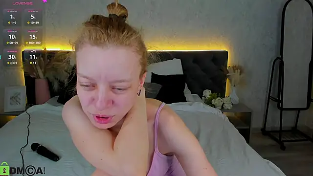 Michelle Blond online show from March 13, 2026, 9:27 am