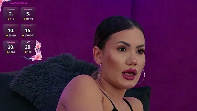 CelineHuddson online show from January 6, 2026, 9:39 pm