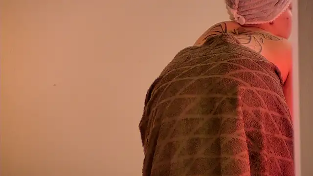 Snapshot of JennyPortman chatting on February 14, 2026, 2:19 am JennyPortman online show from February 14, 2026, 2:19 am