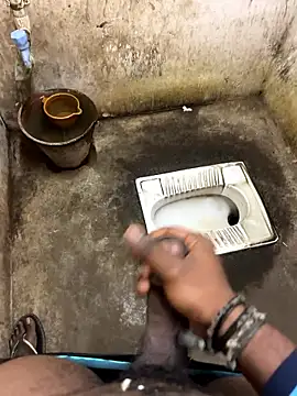 Snapshot of tamil000000 chatting on January 8, 2026, 6:32 pm tamil000000 online show from January 8, 2026, 6:32 pm