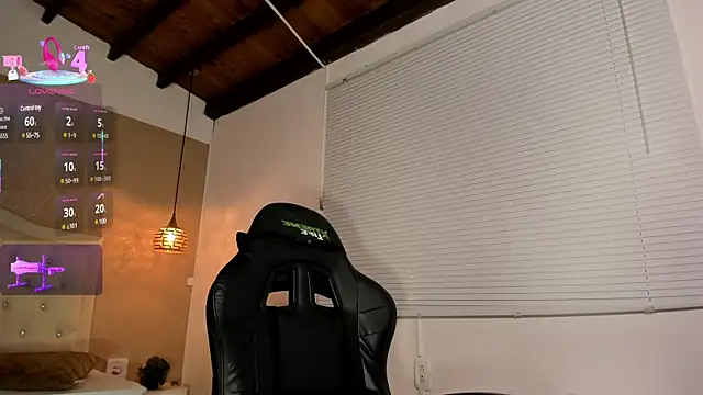 Snapshot of Eva_abc chatting on February 24, 2025, 7:41 pm Eva abc online show from February 24, 2025, 7:41 pm