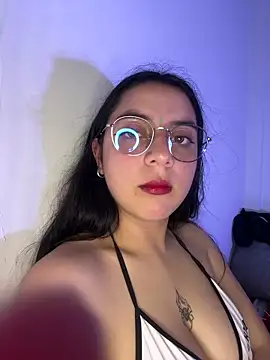 Snapshot of Cassie-millers chatting on December 4, 2024, 10:41 pm Cassie-millers online show from December 4, 2024, 10:41 pm