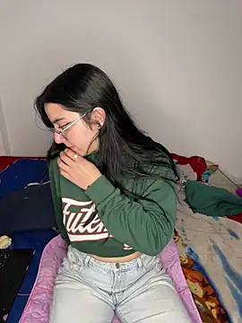 Snapshot of Cassie-millers chatting on January 22, 2025, 8:59 pm Cassie-millers online show from January 22, 2025, 8:59 pm