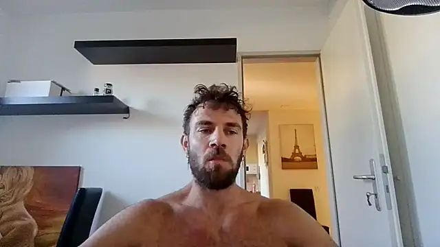 alpha-hunk online show from October 2, 2025, 2:24 pm