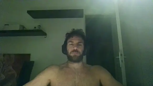 alpha-hunk online show from October 4, 2025, 7:01 pm