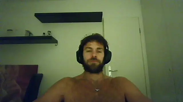 alpha-hunk online show from October 21, 2025, 6:30 pm