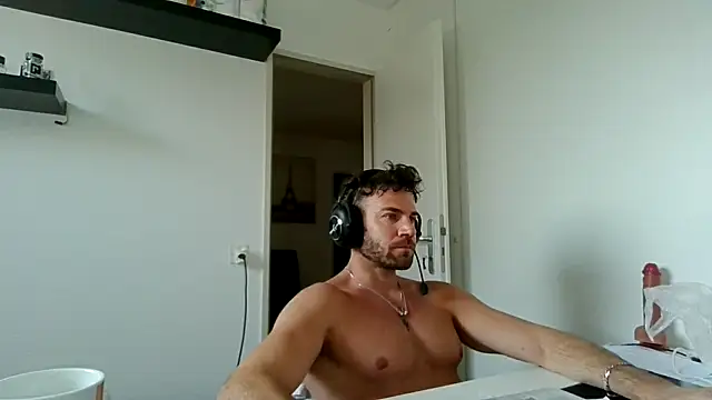 alpha-hunk online show from March 8, 2026, 9:13 am