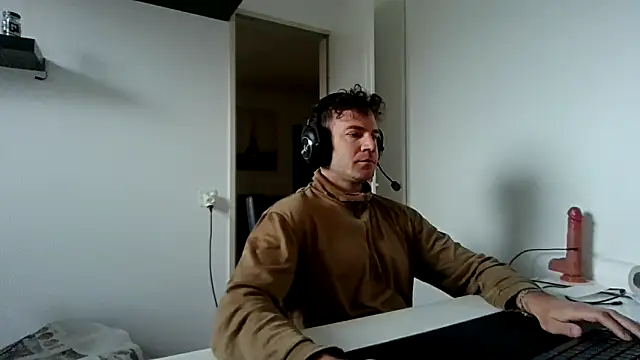 alpha-hunk online show from March 29, 2026, 9:20 am