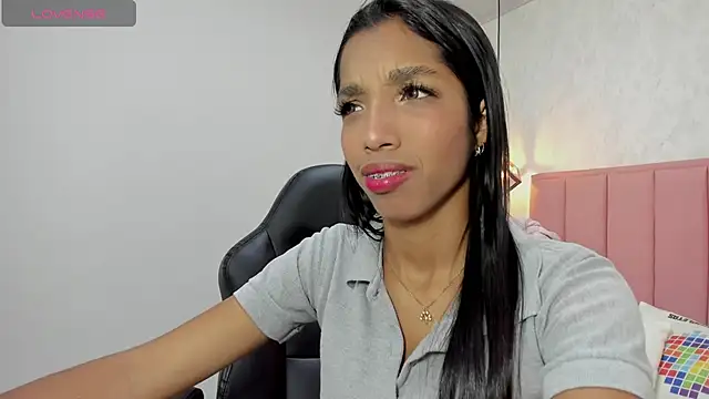 Snapshot of MAYROBERTSS chatting on January 11, 2025, 12:18 pm MAYROBERTSS online show from January 11, 2025, 12:18 pm