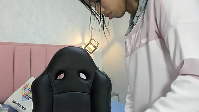 Snapshot of MAYROBERTSS chatting on January 29, 2025, 12:35 pm MAYROBERTSS online show from January 29, 2025, 12:35 pm