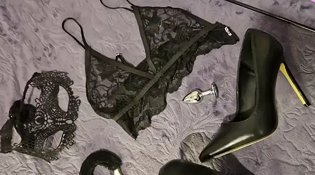 Snapshot of culbutemoi4 chatting on March 17, 2025, 8:40 am culbutemoi4 online show from March 17, 2025, 8:40 am