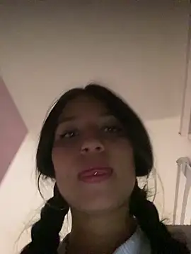 Kyna euphoria online show from March 20, 2025, 5:24 am