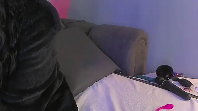 maddy walker online show from January 15, 2025, 3:22 am