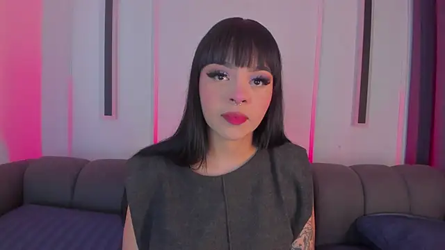 maddy walker online show from September 21, 2025, 7:37 pm