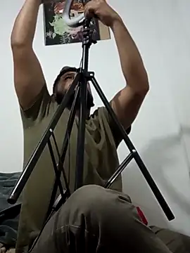 Snapshot of sabor_Latino_bdsm chatting on October 9, 2025, 8:40 pm sabor Latino bdsm online show from October 9, 2025, 8:40 pm