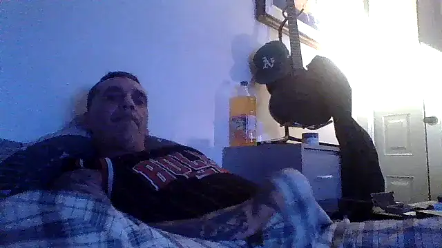 CandiedPompano online show from July 6, 2026, 3:47 am