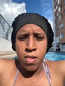 zahrivk1 online show from October 30, 2025, 7:47 pm