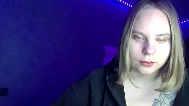 Thalia  Star online show from February 10, 2025, 4:52 am