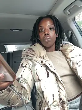 choclatepeaach online show from December 22, 2025, 6:05 pm