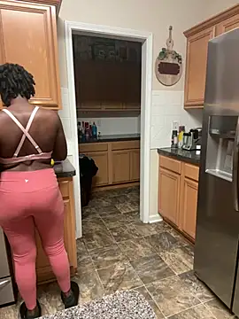 choclatepeaach online show from February 7, 2026, 1:31 am