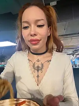 babydolll online show from March 16, 2025, 7:06 pm