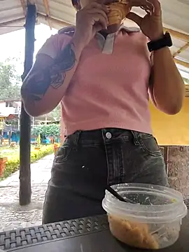 Caro kitty- online show from September 12, 2025, 12:49 pm