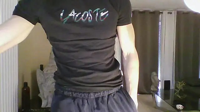 Snapshot of ApollonFit_x69 chatting on March 12, 2025, 11:09 am ApollonFit x69 online show from March 12, 2025, 11:09 am