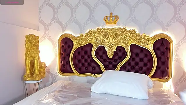 Snapshot of KendralHolson chatting on February 21, 2026, 4:24 am KendralHolson online show from February 21, 2026, 4:24 am