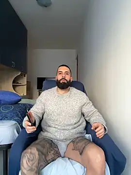 Snapshot of Gioeltoro89 chatting on February 17, 2026, 3:51 pm Gioeltoro89 online show from February 17, 2026, 3:51 pm