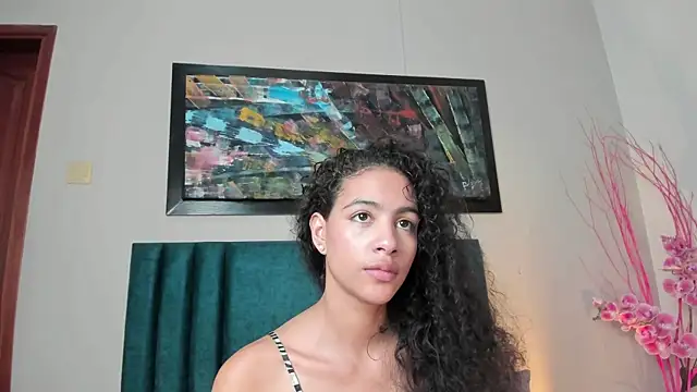 Snapshot of AntonellaHall_ chatting on December 5, 2025, 12:03 pm AntonellaHall online show from December 5, 2025, 12:03 pm