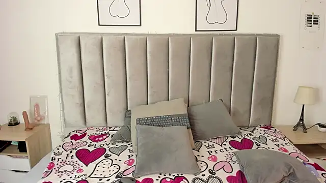 Laiia Page online show from March 5, 2025, 4:35 pm