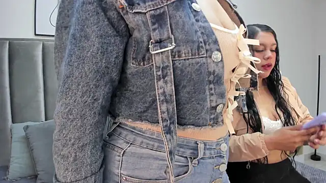 Laiia Page online show from September 23, 2025, 12:08 pm