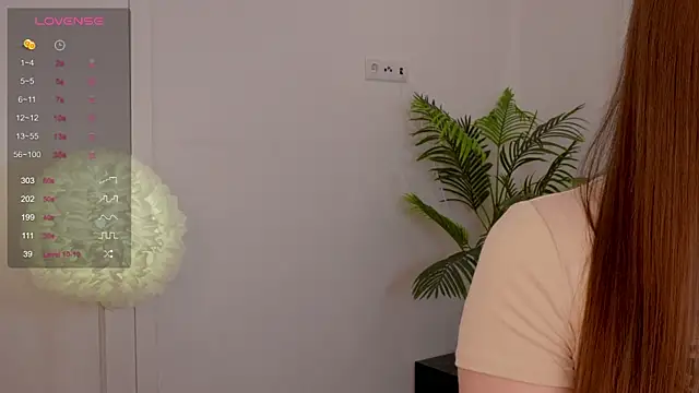 Lilly Colins online show from February 2, 2025, 2:45 pm