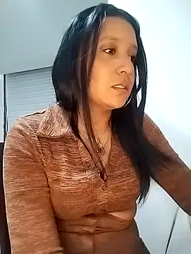 cami victoria online show from January 5, 2026, 6:44 pm