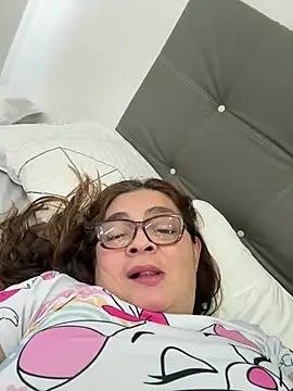 AntonellaAlondra4 online show from January 18, 2026, 1:26 pm